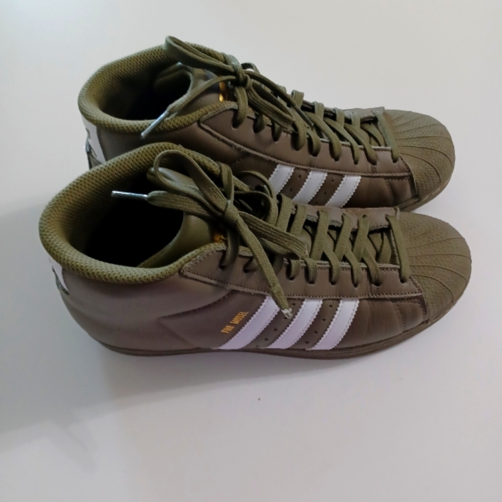 Adidas Men's 7 Leather Olive Green Sneakers